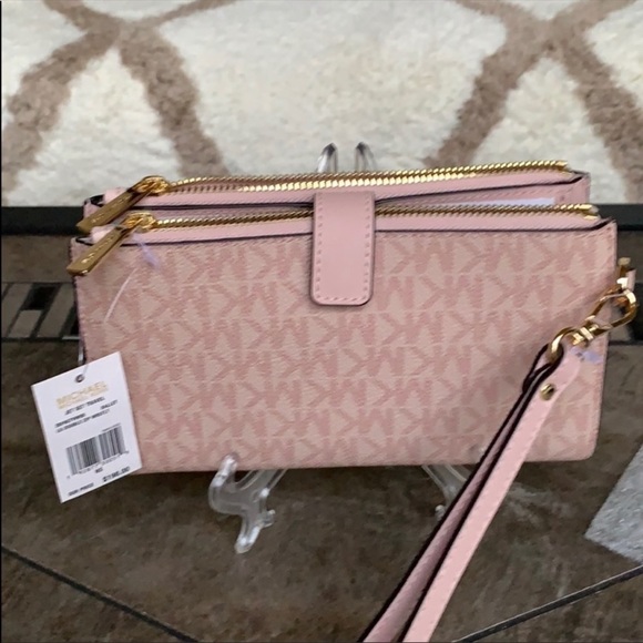 MICHAEL KORS LG DOUBLE ZIP WRISTLET BALLET - Picture 7 of 16